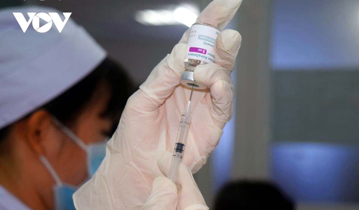 Gov’t allocates VND7.65 trillion more for COVID-19 vaccine imports